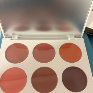 Iconic London Multi-Use Lip & Cheek Palette